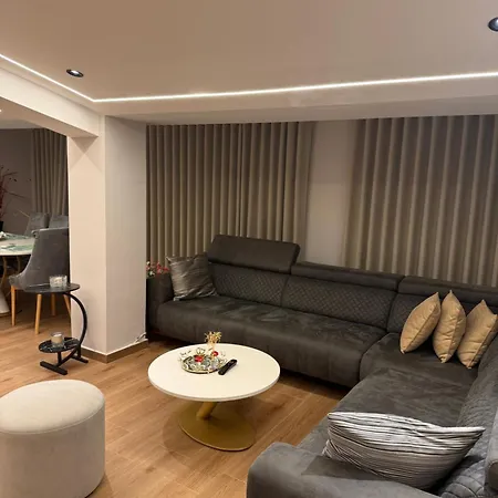 Hysa Apartment *