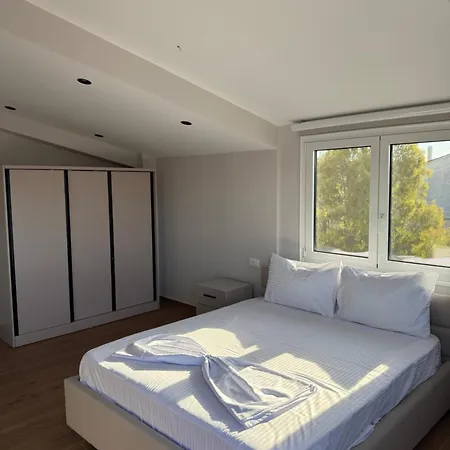 Apartment Hysa *